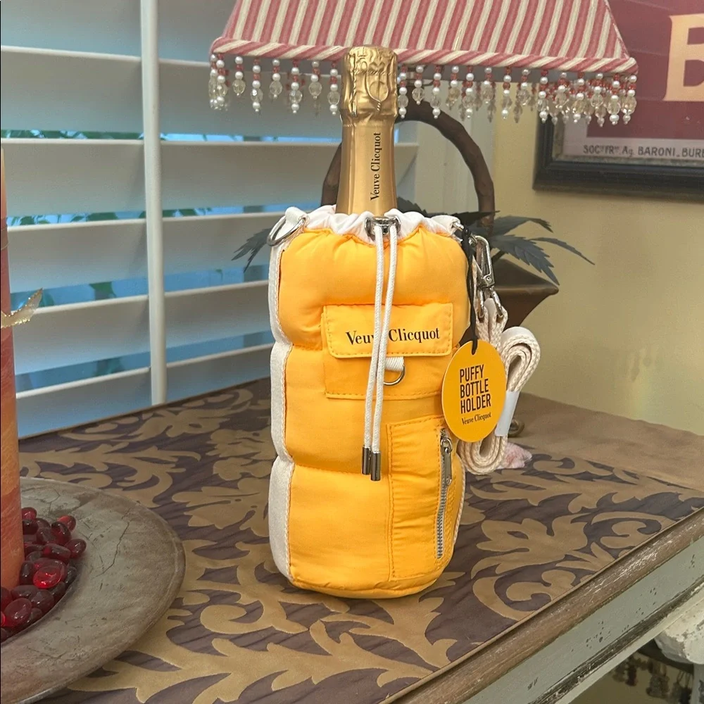 Veuve Clicquot Puffy Ice Jacket - Picture 2 of 2